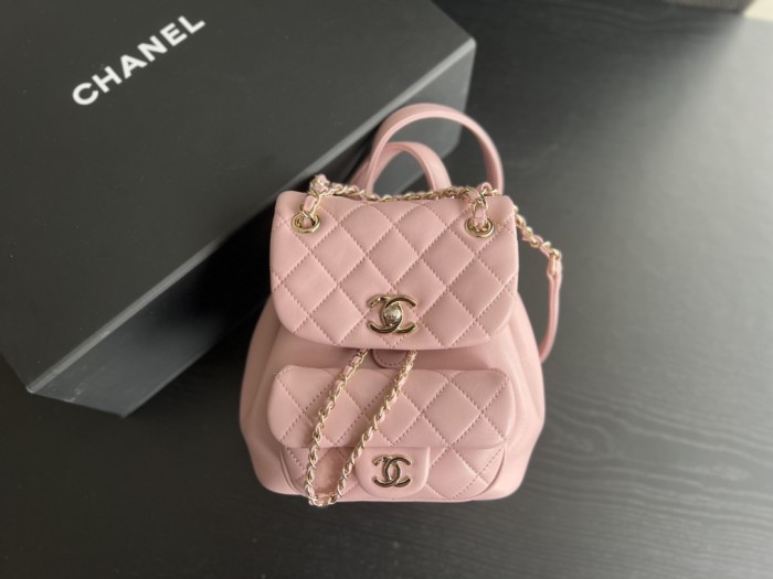  Handbag   Chanel 2908  size  18cmx18cmx12 cm 