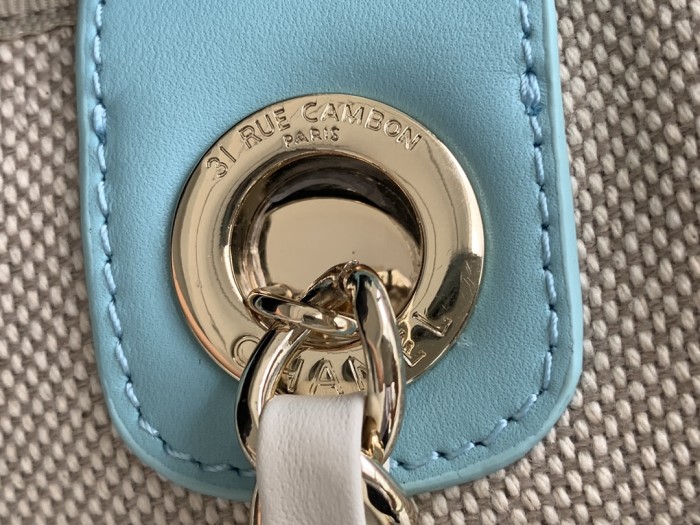  Handbag   Chanel  66941 siez  38X32X18 CM