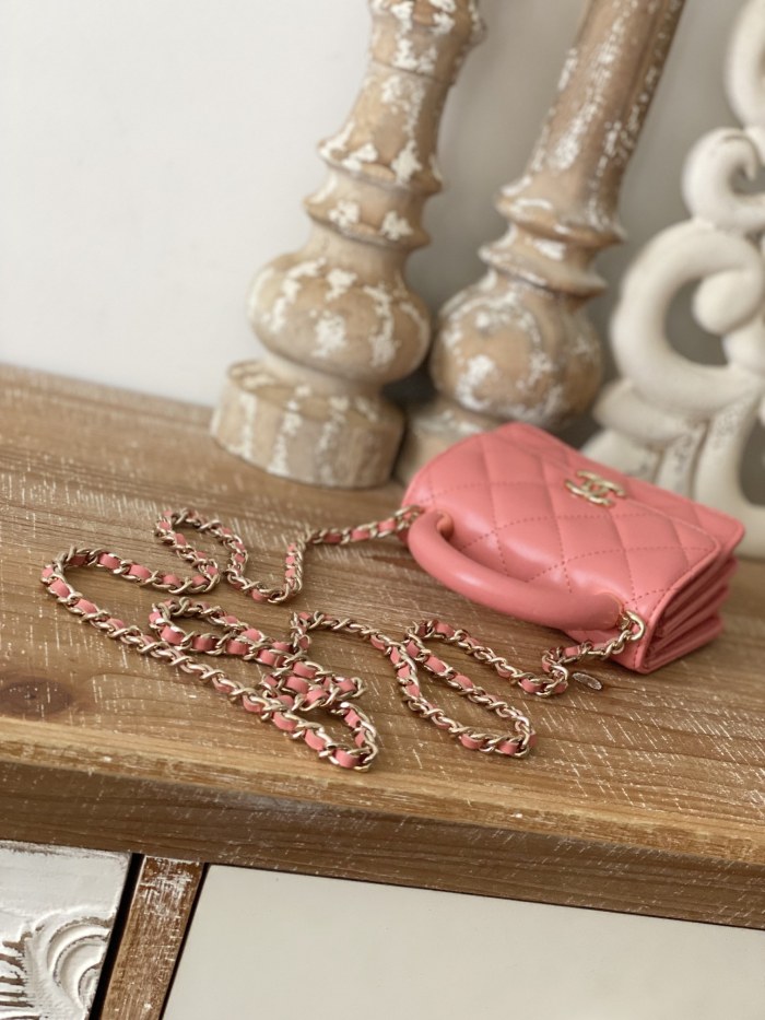  Handbag  Chanel   81209  size 12.5 cm  