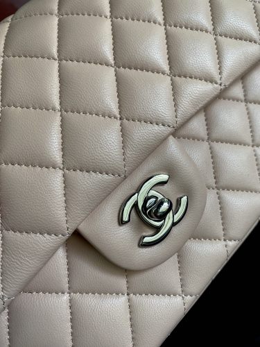  Handbag   Chanel  A01112  size  25.5*15.5*6.5  cm