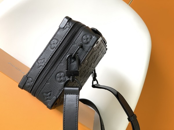 Handbag Louis Vuitton M59163 size 21.5 x 15 x 7 cm