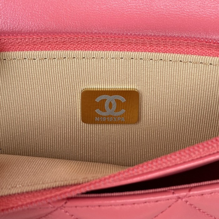  Handbag  Chanel   AP1450  size  19 cm