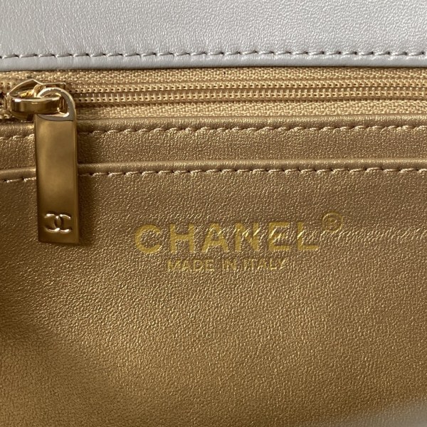  Handbag   Chanel  AS1787  size  20 cm