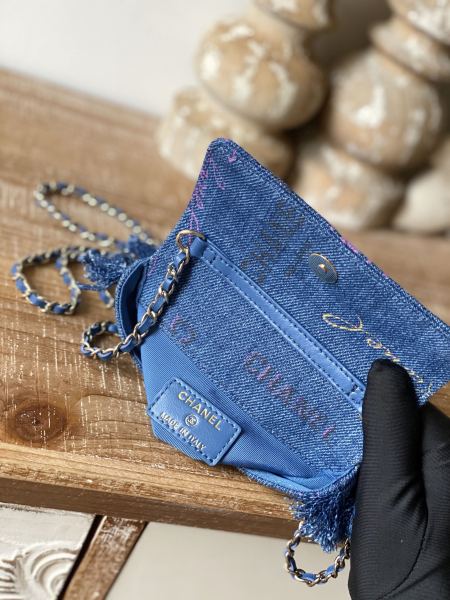  Handbag  Chanel 2623  size  14x10 cm