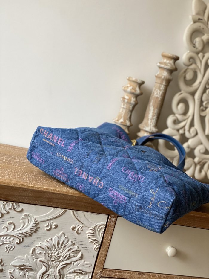  Handbag  Chanel 3128 size  51x43x3 cm