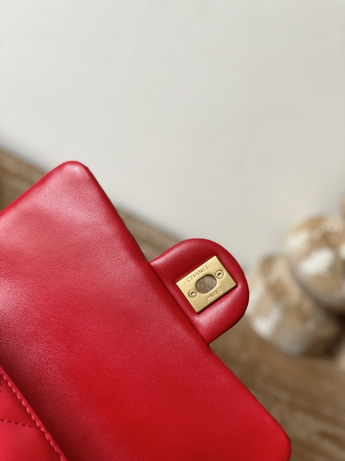  Handbag  Chanel As3109  size  19*14*6 cm