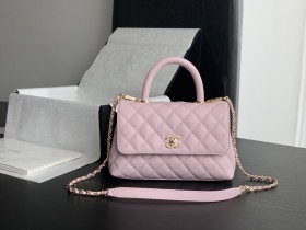  Handbag   Chanel  93925  size  24 cm
