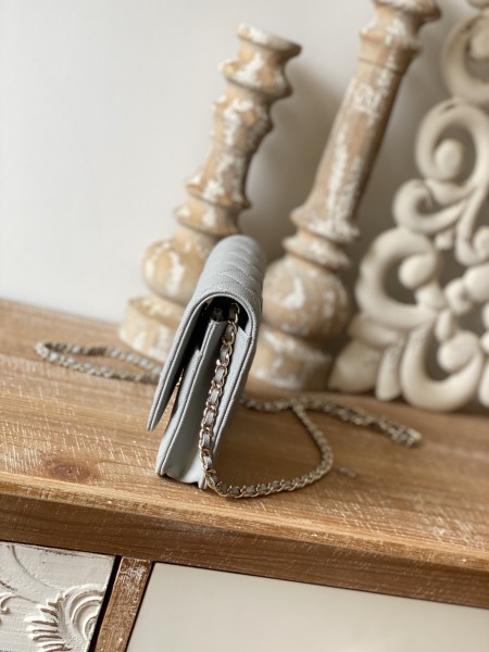  Handbag   Chanel  0250  size 19 cm