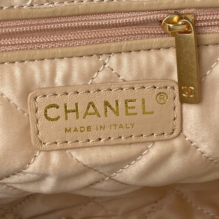  Handbag  Chanel  AS3260  size  35x37x7 cm