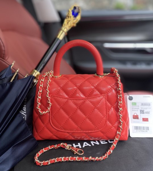  Handbag   Chanel AS2215  size  𝟏𝟑*𝟏𝟗*𝟗 𝑐𝑚