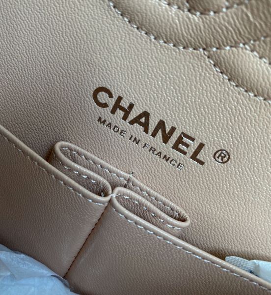  Handbag  Chanel  A01112  size  25.5*15.5*6.5  cm