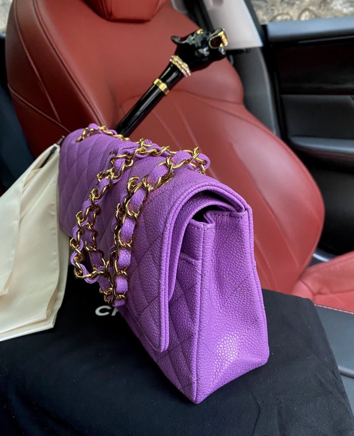  Handbag   Chanel  A01112  size 25.5*15.5*6.5 cm