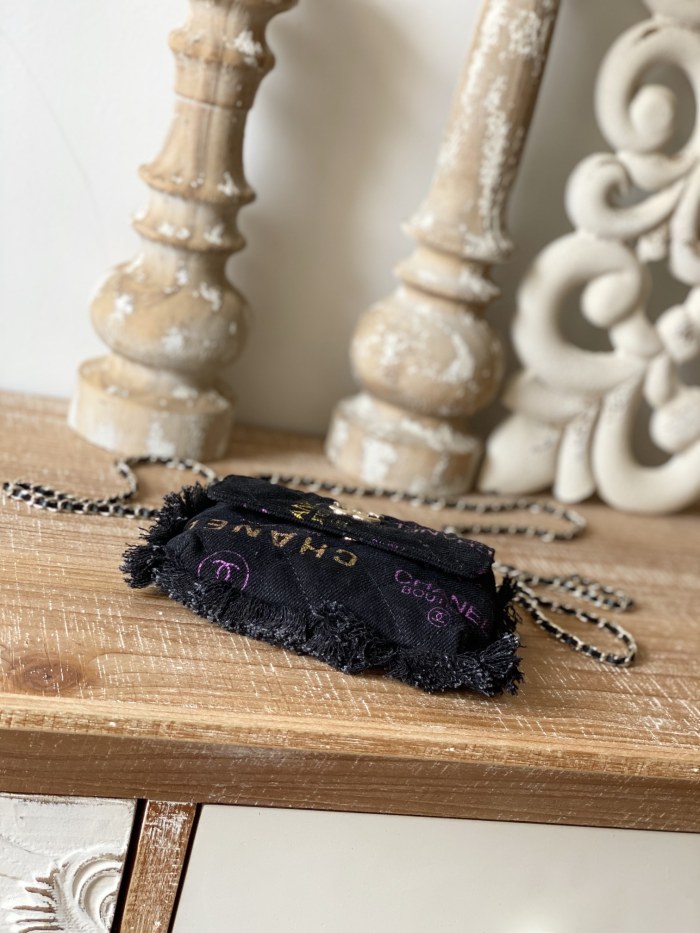  Handbag  Chanel  2623  size  14x10 cm