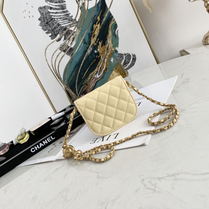 Handbag  Chanel  81462  size  9*10.5*2.5 cm