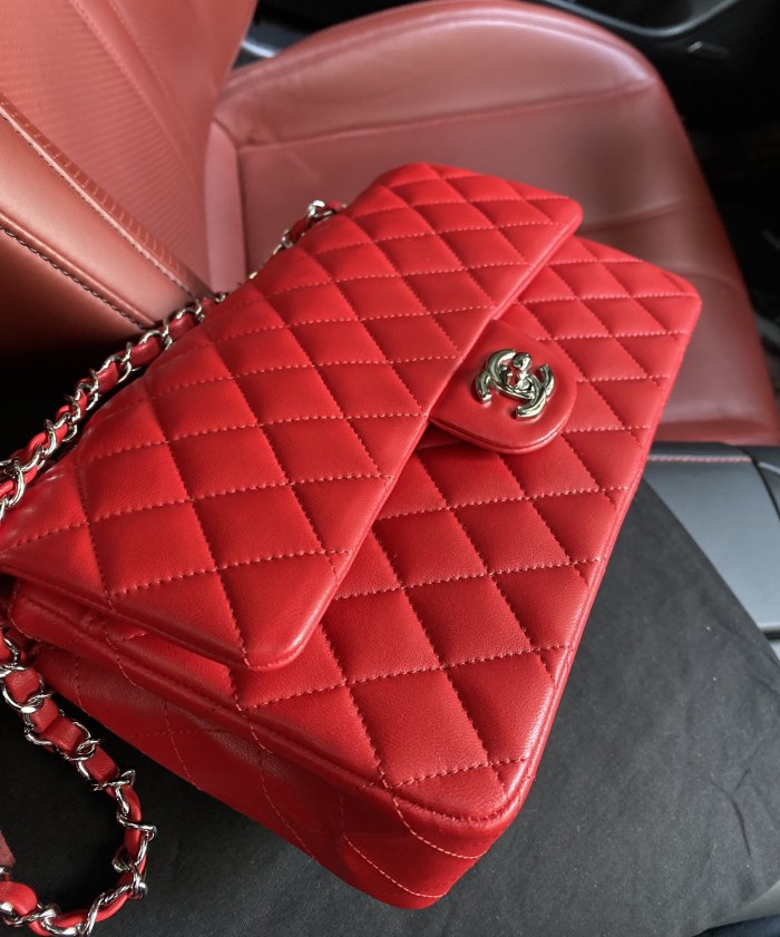  Handbag Chanel  A01112  size 25.5*15.5*6.5 cm
