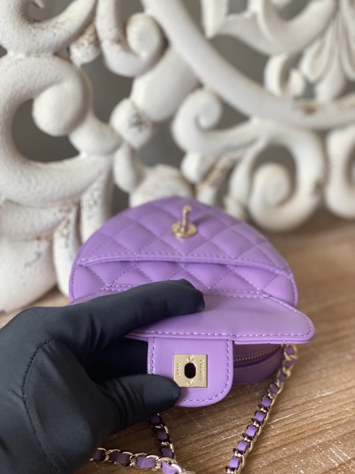  Handbag   Chanel 81203 size  12×13×5.5 cm