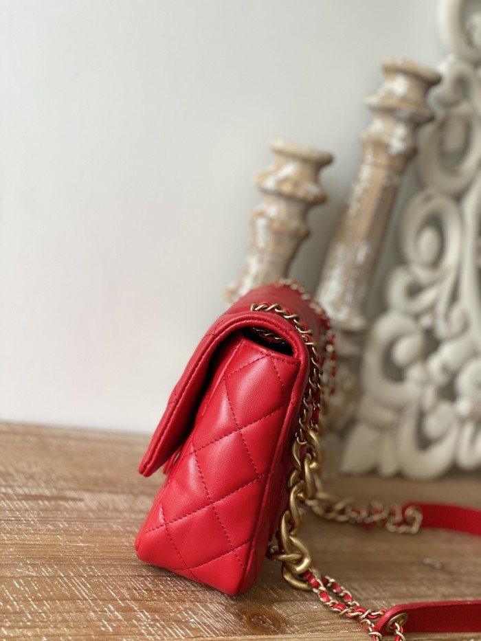  Handbag  Chanel As3110  size  25*16*6.5 cm