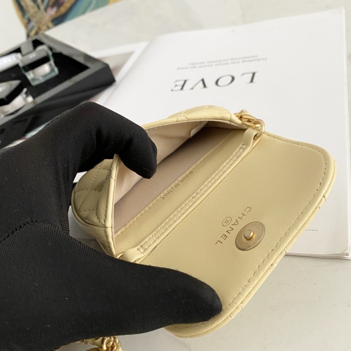 Handbag  Chanel  81462  size  9*10.5*2.5 cm