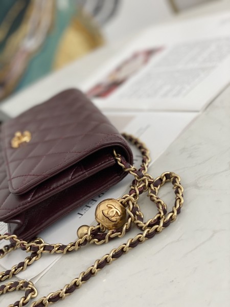  Handbag  Chanel  81133  size  19 cm