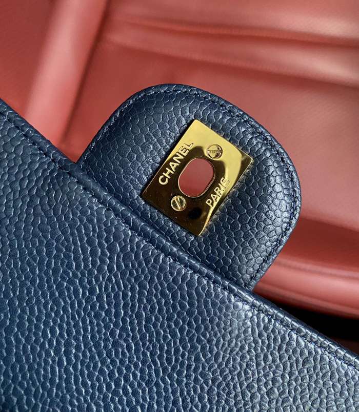  Handbag  Chanel  A01112 size  25.5*15.5*6.5 cm