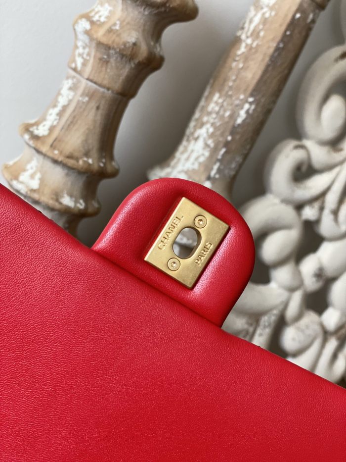  Handbag  Chanel As3110  size  25*16*6.5 cm