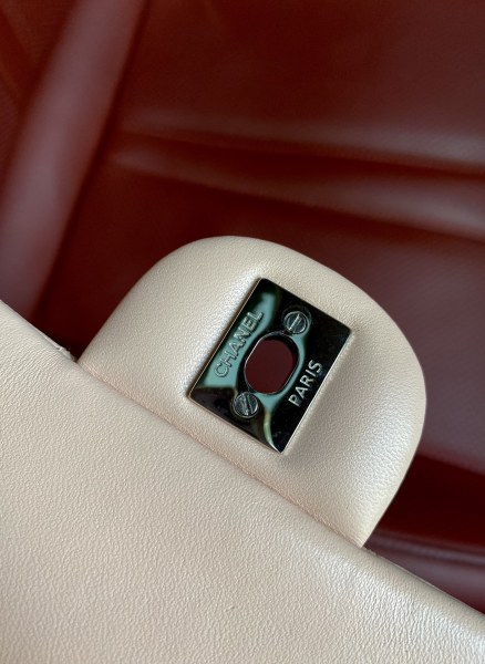  Handbag   Chanel  A01112  size  25.5*15.5*6.5  cm