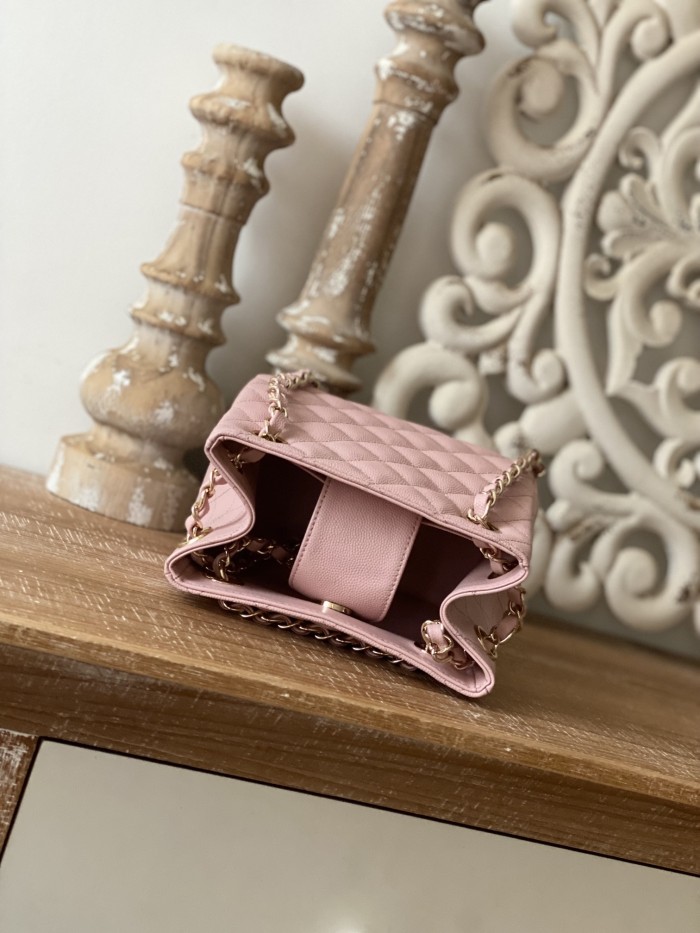  Handbag  Chanel    AS3176  size  16X15X9 cm