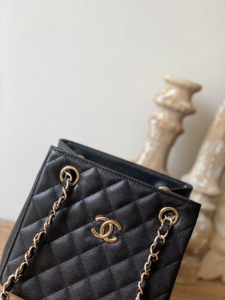  Handbag  Chanel  AS3176  size  16X15X9 cm