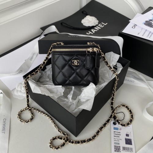  Handbag   Chanel  AP1340  size  11×8.5×7 cm