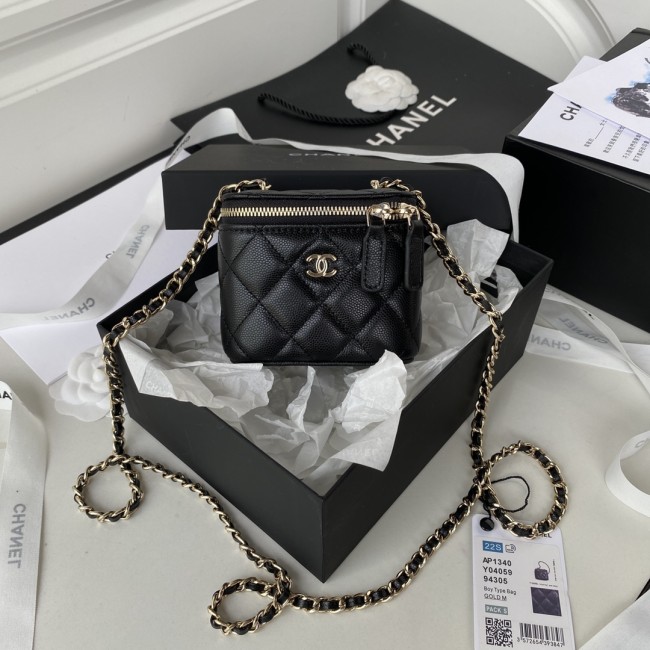  Handbag   Chanel  AP1340  size  11×8.5×7 cm