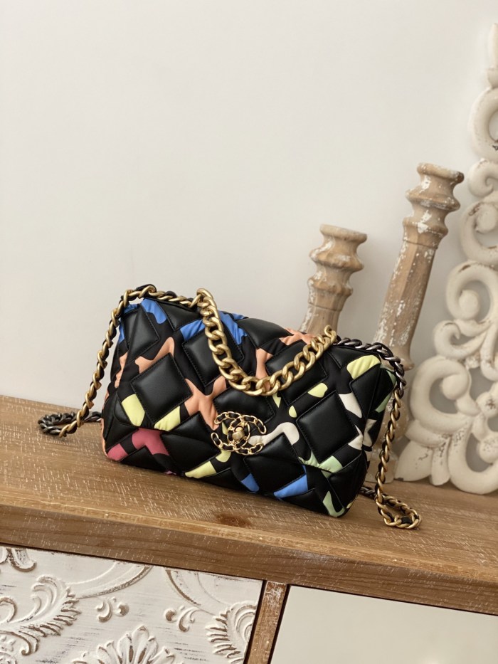 Handbag  Chanel 1160  size  26*9*16  cm