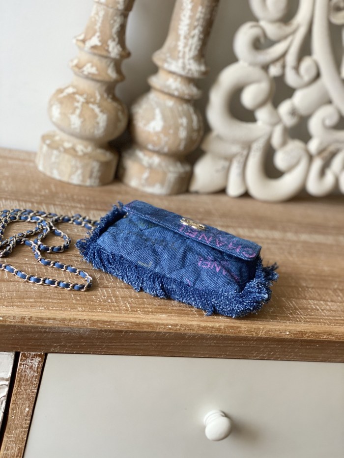  Handbag  Chanel 2623  size  14x10 cm