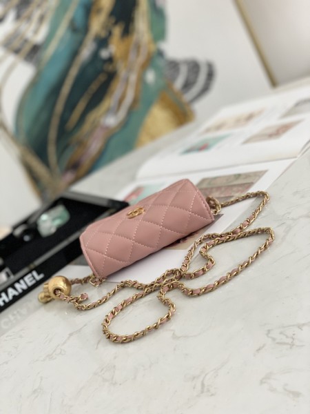  Handbag   Chanel  81135  size  12.5 9 2.5 cm