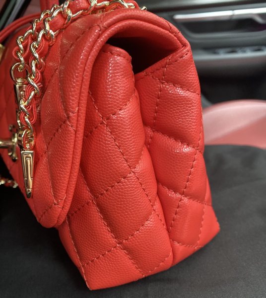  Handbag   Chanel AS2215  size  𝟏𝟑*𝟏𝟗*𝟗 𝑐𝑚