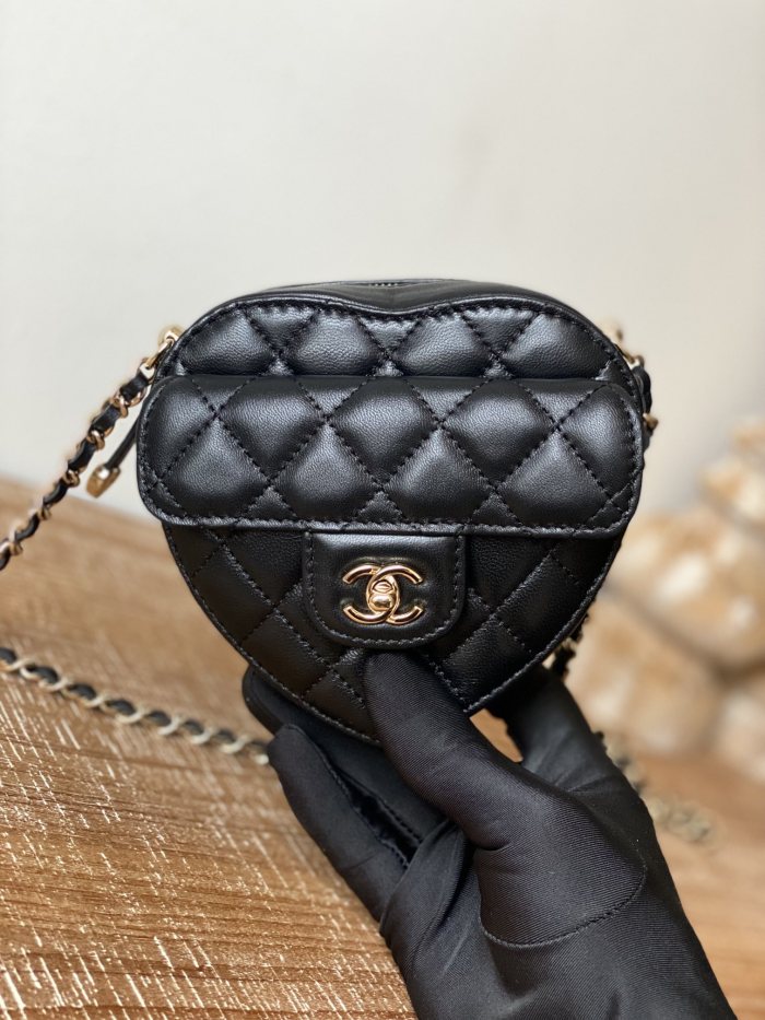  Handbag Chanel 81203  size  12×13×5.5 cm