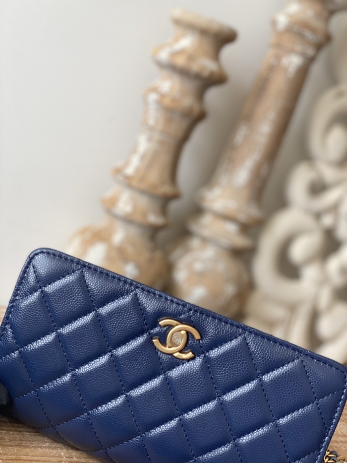  Handbag   Chanel   AP81204  size  19 cm