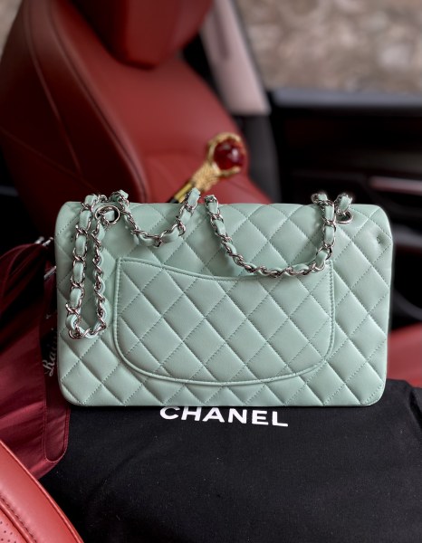  Handbag   Chanel A01112  size  25.5*15.5*6.5 cm