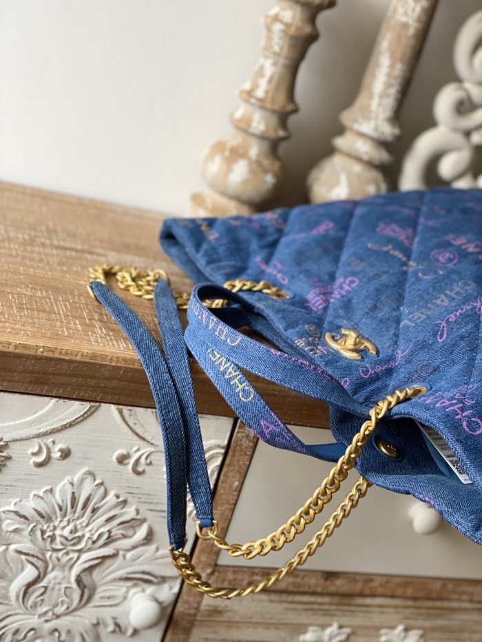  Handbag  Chanel 3128 size  51x43x3 cm