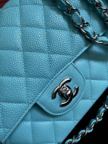  Handbag   Chanel  A01112  size 25.5*15.5*6.5  cm