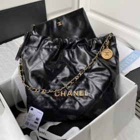  Handbag   Chanel  AS3260  size  35x37x7 cm