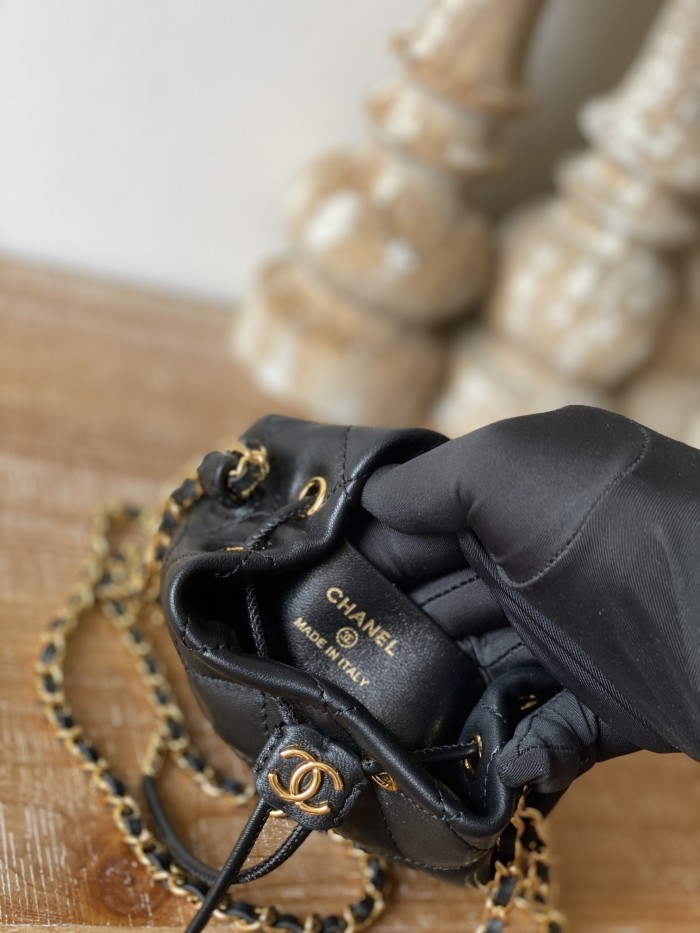  Handbag  Chanel 2750  size  14*11*8  cm