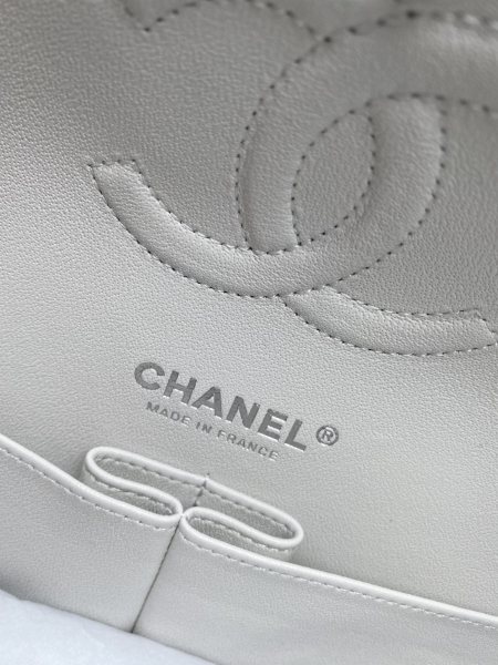 Handbag  Chanel A01112 size 25.5*15.5*6.5 cm