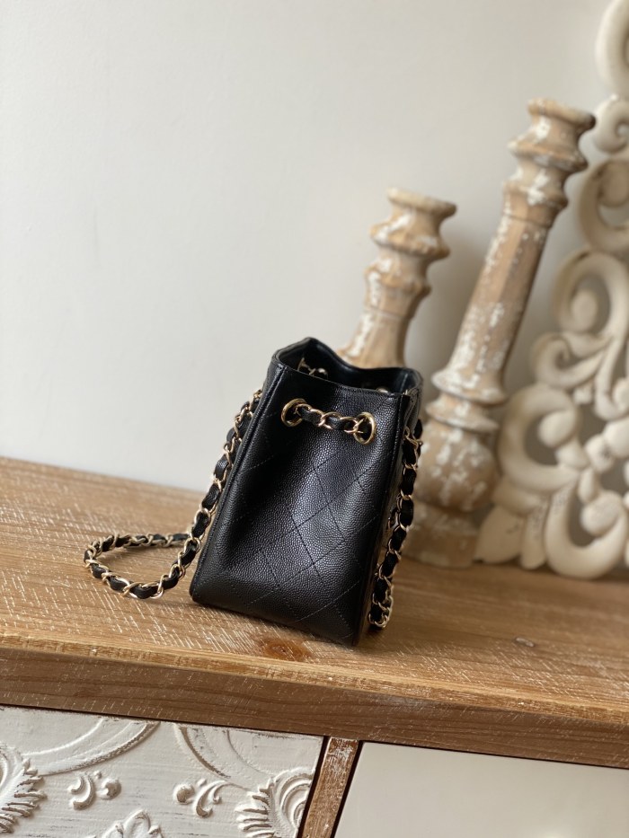  Handbag  Chanel  AS3176  size  16X15X9 cm