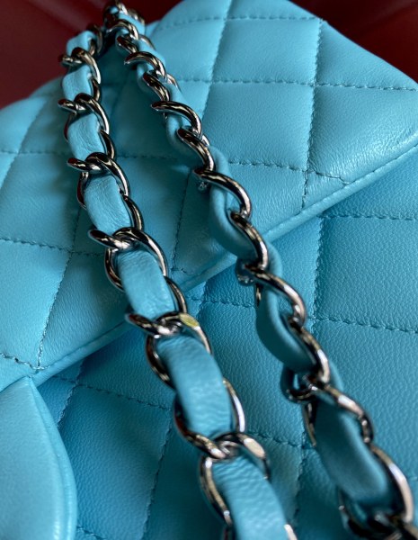  Handbag Chanel A01112  size  25.5*15.5*6.5  cm