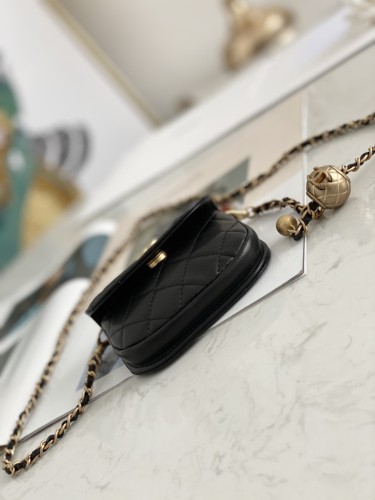 Handbag   Chanel 81462  size  9*10.5*2.5 cm