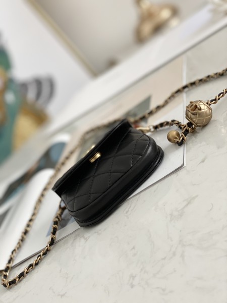 Handbag   Chanel 81462  size  9*10.5*2.5 cm