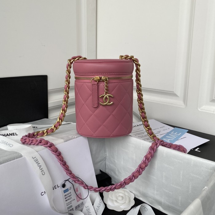  Handbag  Chanel AS3210  size  16x13x11 cm