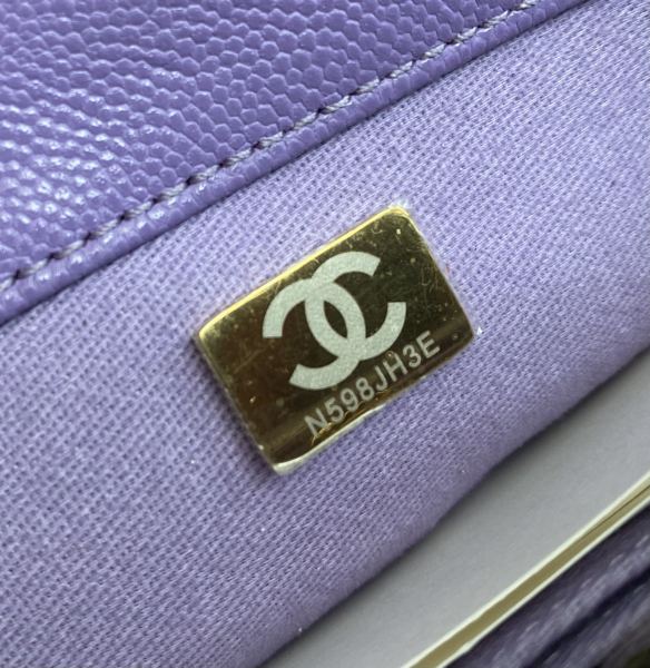  Handbag   Chanel  AS2215  size  𝟏𝟑*𝟏𝟗*𝟗 𝑐𝑚