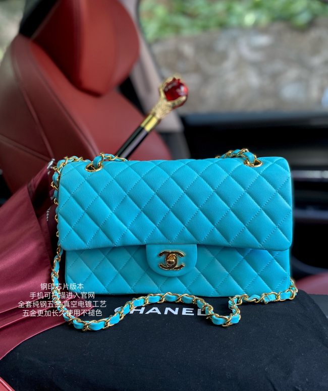  Handbag   Chanel  A01112  size  25.5*15.5*6.5  cm