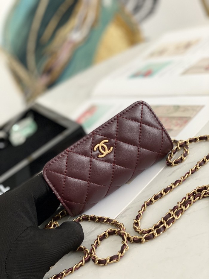  Handbag  Chanel 81135  size 12.5 9 2.5 cm